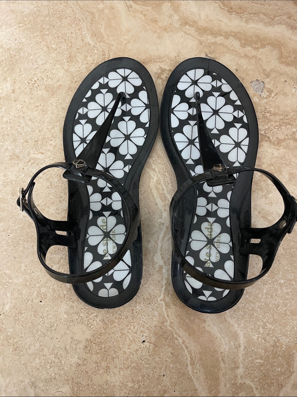 Black Floral Jelly Thong Sandals by Unknown Brand- Like new